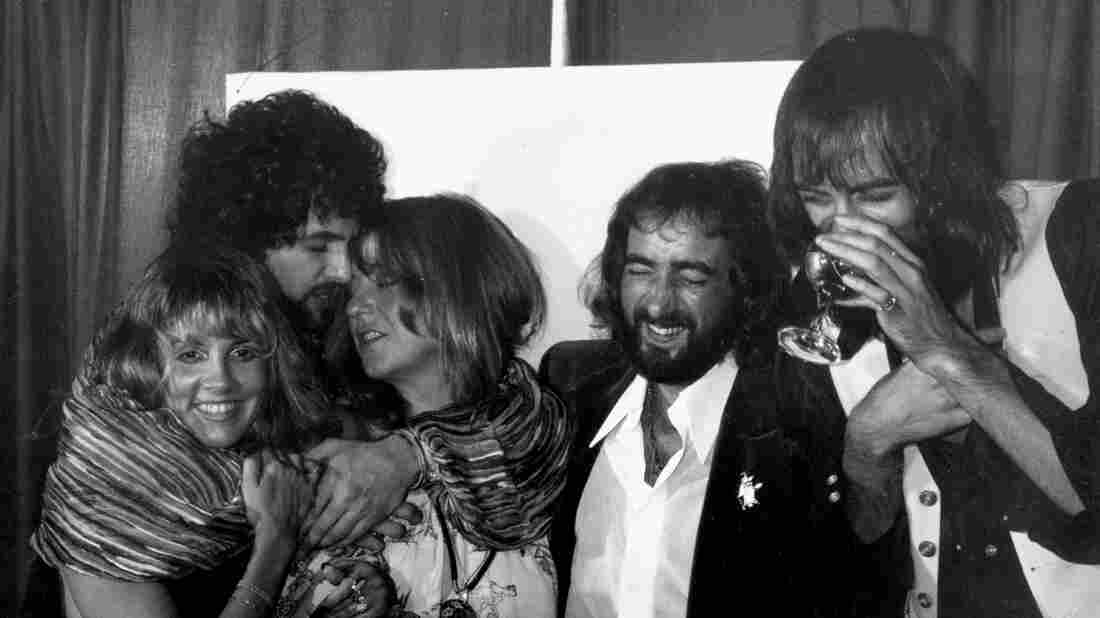 Fleetwood Mac's 1977 hit 'Dreams' returns to charts due to viral meme Fleetwood Mac's 1977 hit 'Dreams' returns to charts due to viral meme