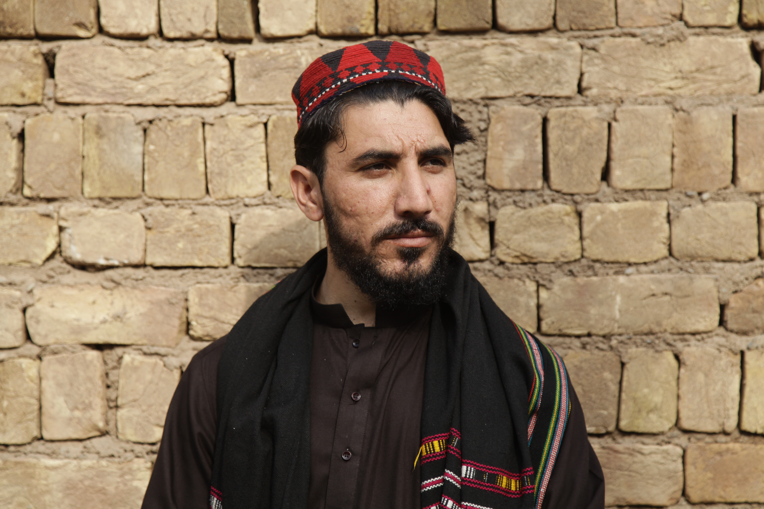 Manzoor Pashteen has risen to lead a fast-growing movement of thousands from Pakistan's Pashtun minority. Where few dare to criticize the army, Pashteen brazenly speaks. (NPR)