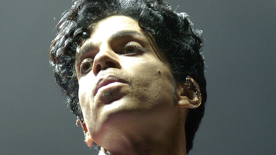 Prince performing in New Orleans on July 2, 2004. (Chris Graythen/Getty)