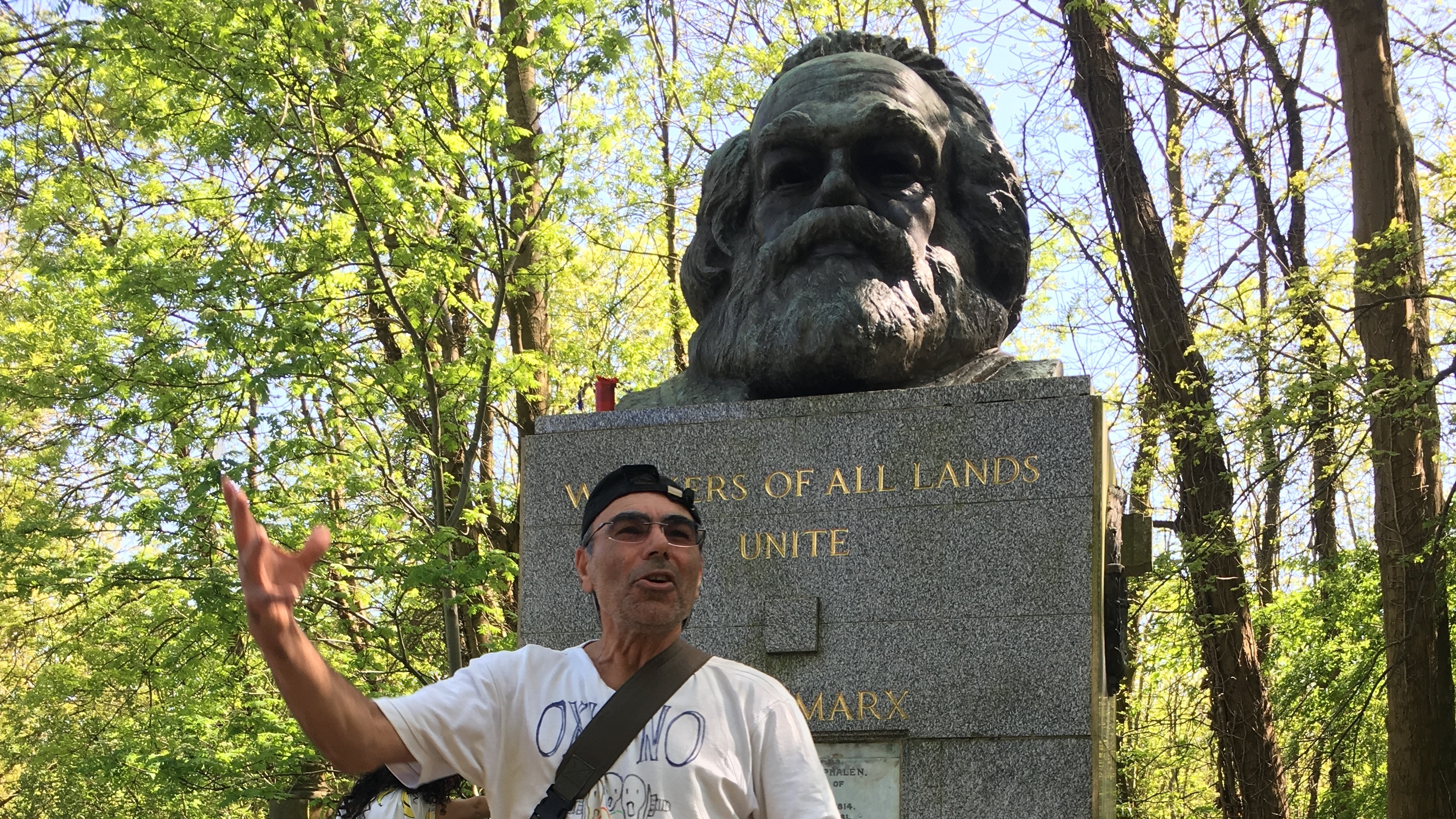 As Karl Marx Turns 200, Visitors Pay Respect — And A Fee ...