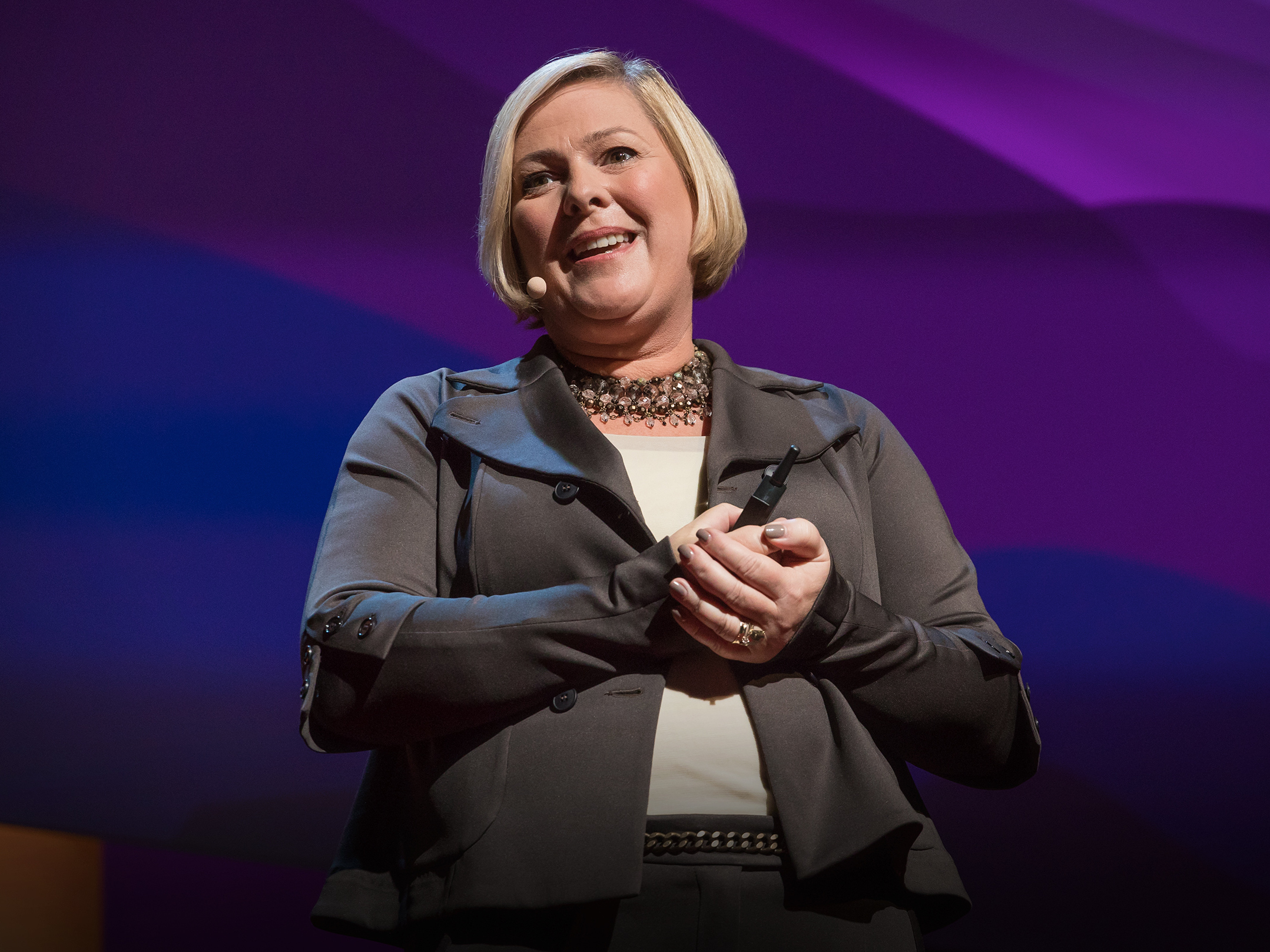 Halla Tómasdóttir: How Can Leaders Inspire Others To Lead?