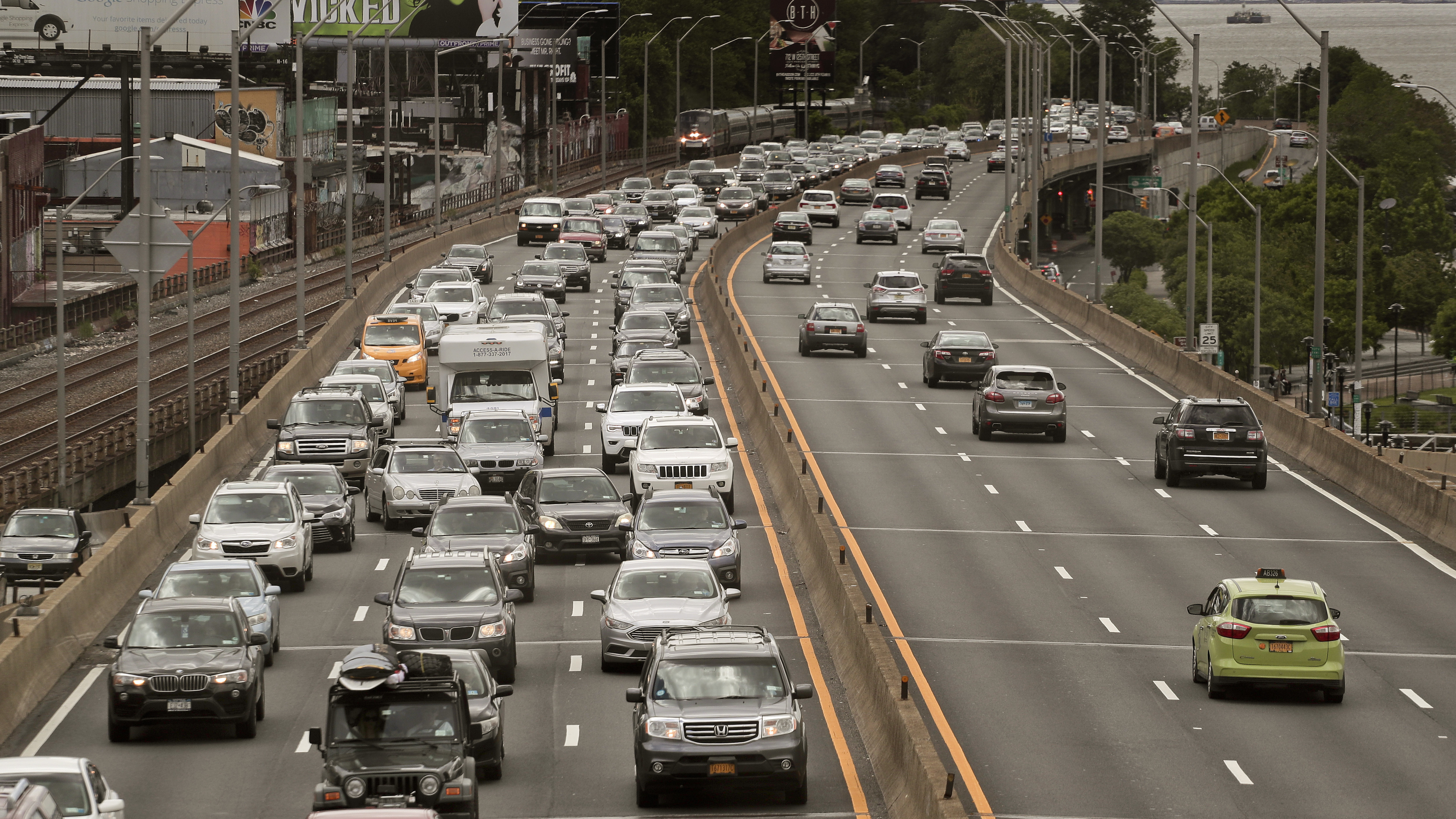 Triple A Predicting Third Highest Thanksgiving Travel Volume Ever - Vimarsana News