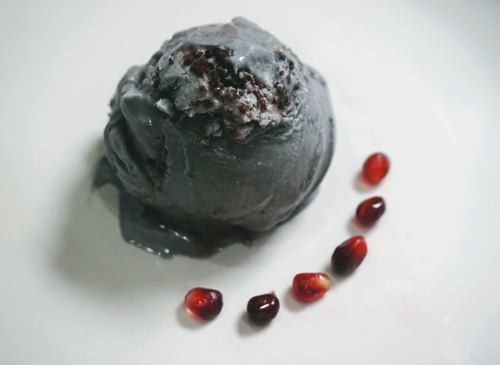 Spoonfuls of Stonehenge: modern ice cream flavors inspired by history