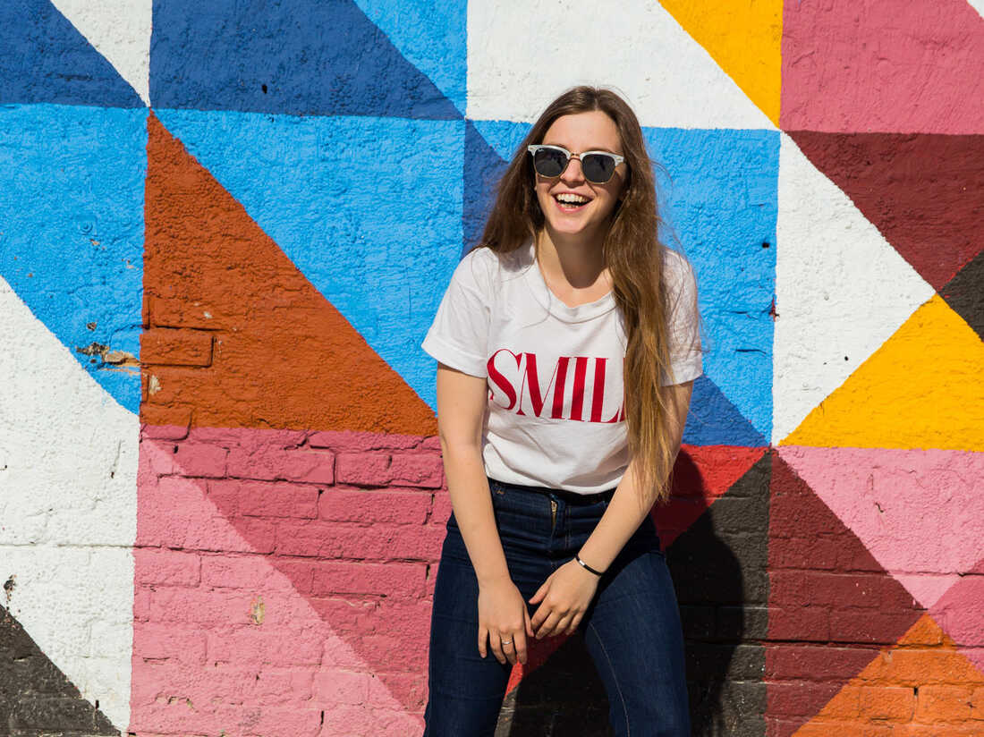 With good food, live music and an abundance of colorful art murals, Deep Ellum brings out all sorts of smiles from Dallasites and visitors alike.