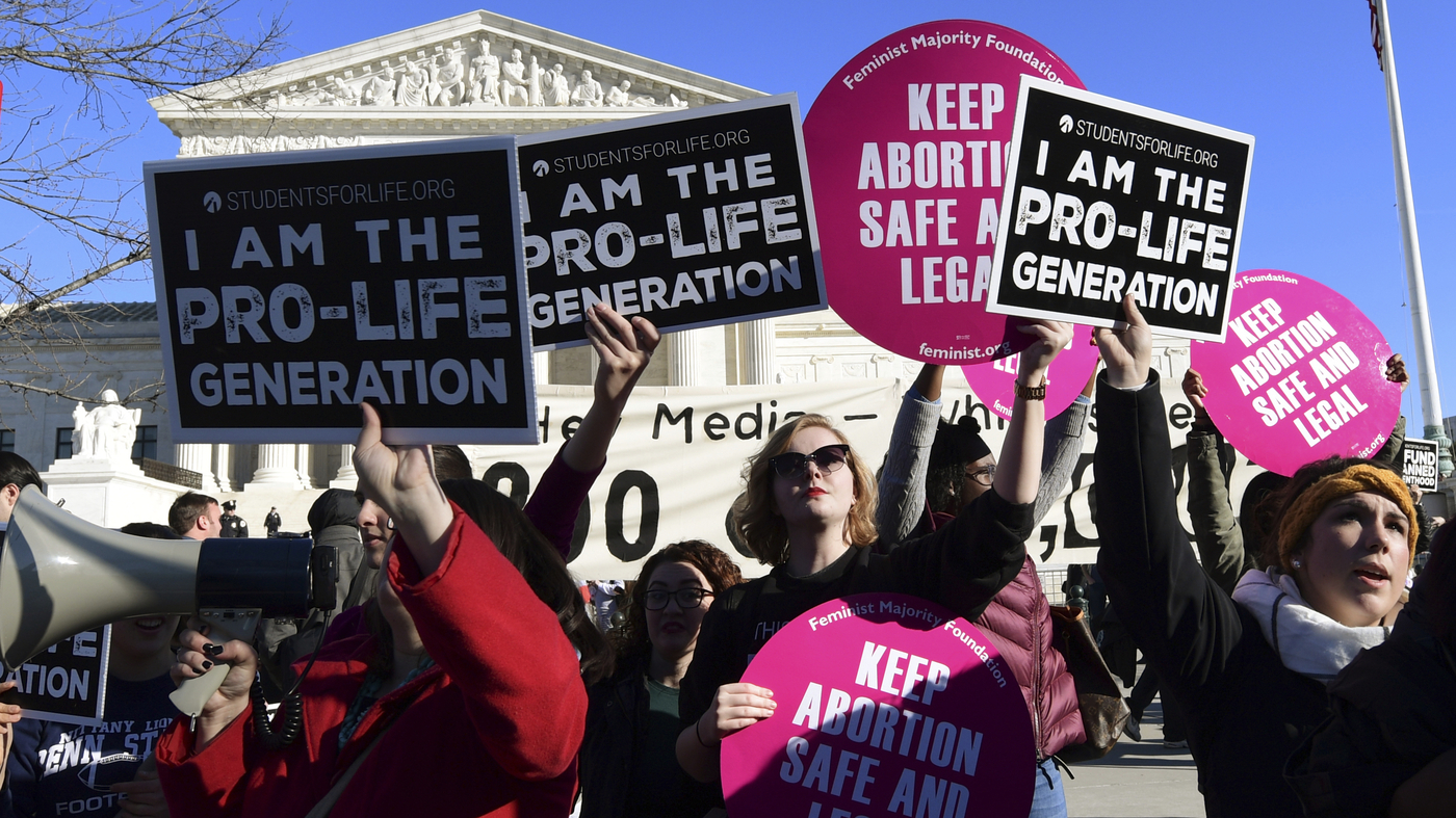 Americans' Support For Abortion Rights Wanes As Pregnancy Progresses : NPR