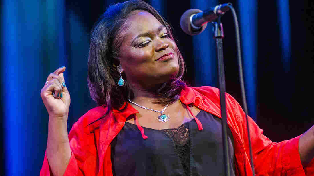 Shemekia Copeland live in concert.