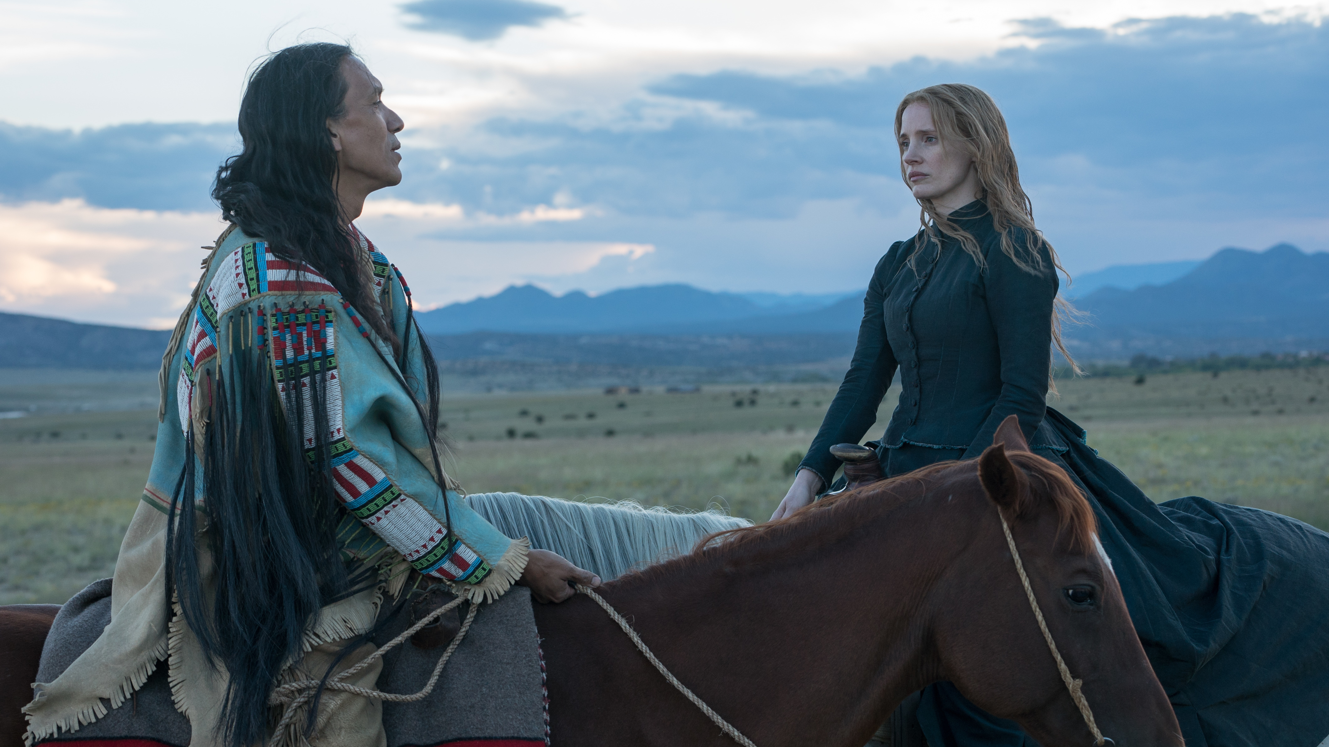 In Woman Walks Ahead, an artist and activist from New York City (Jessica Chastain) travels to North Dakota to make a portrait of Sitting Bull (Michael Greyeyes).