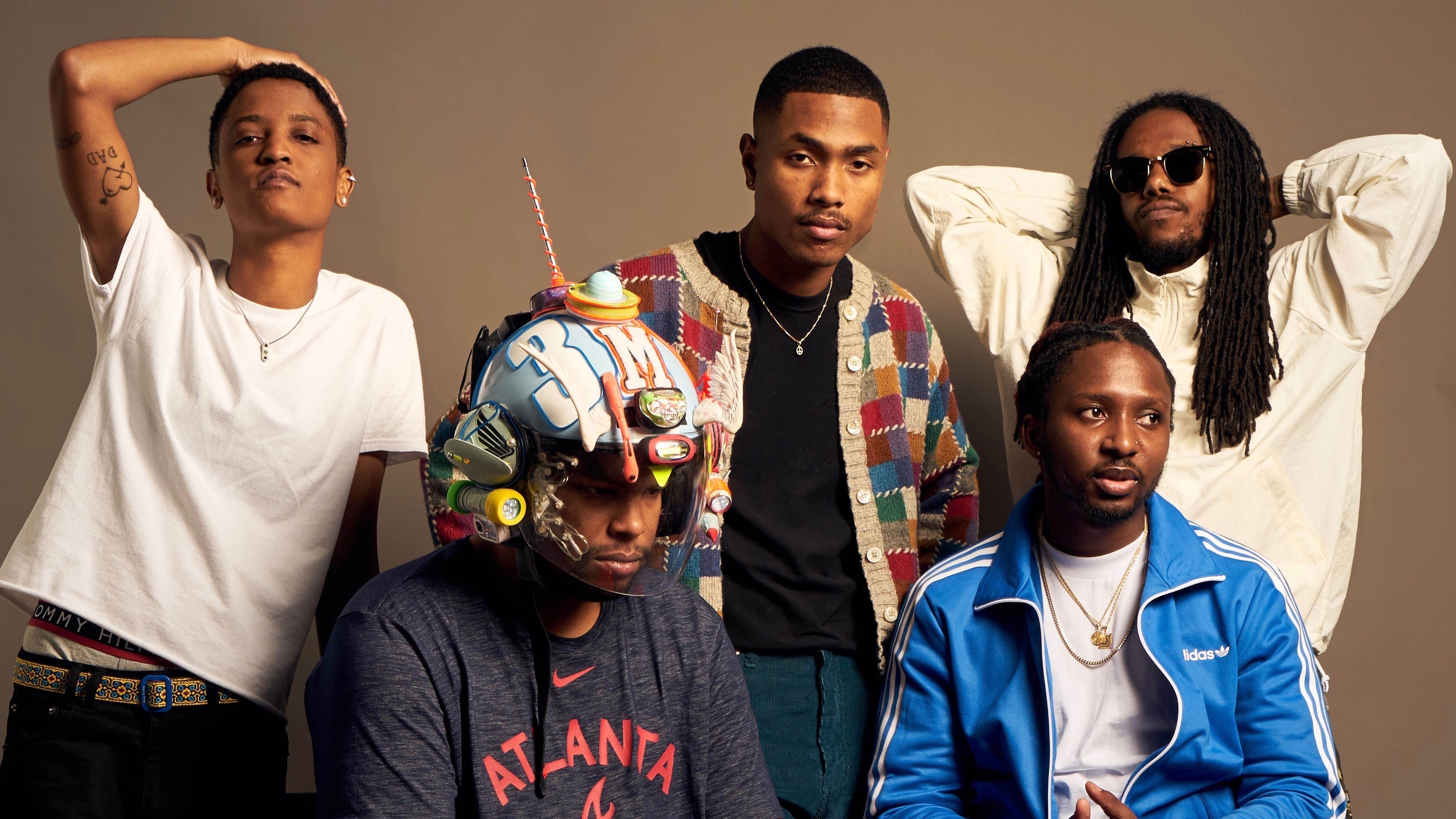 The Internet's 'Hive Mind' Is A Soundtrack To The Slow Burn
