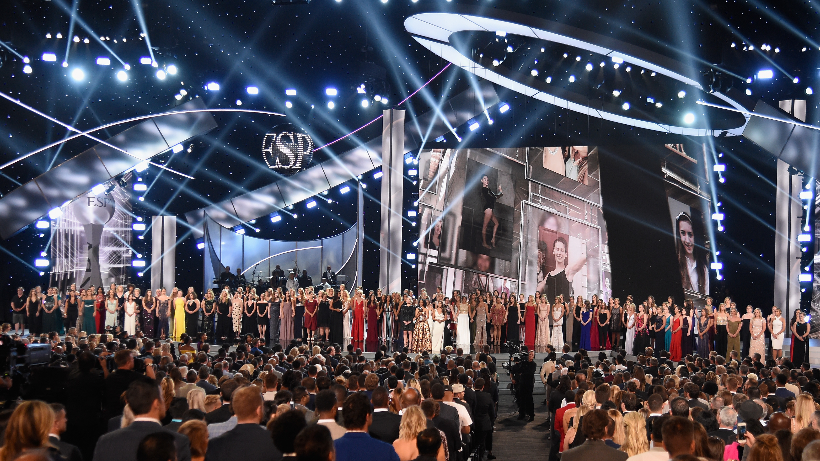 The Arthur Ashe Award for Courage was presented to the survivors of Larry Nassar's abuse at the 2018 ESPYS. (Getty Images)