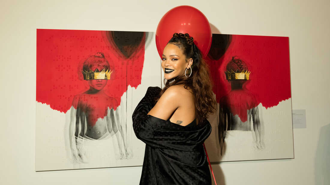 biography rihanna english