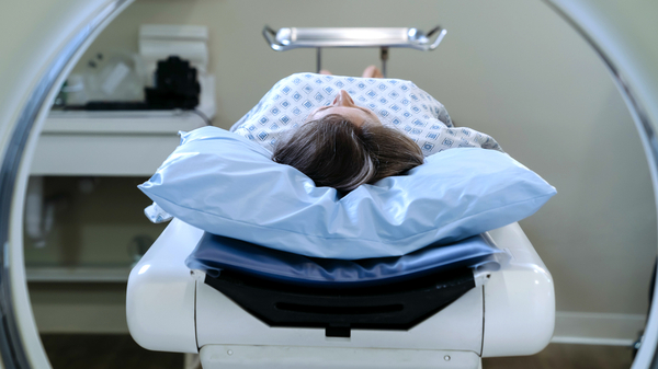 Screening for lung cancer can catch tumors but it can also produce false positives. Patients need to decide whether it