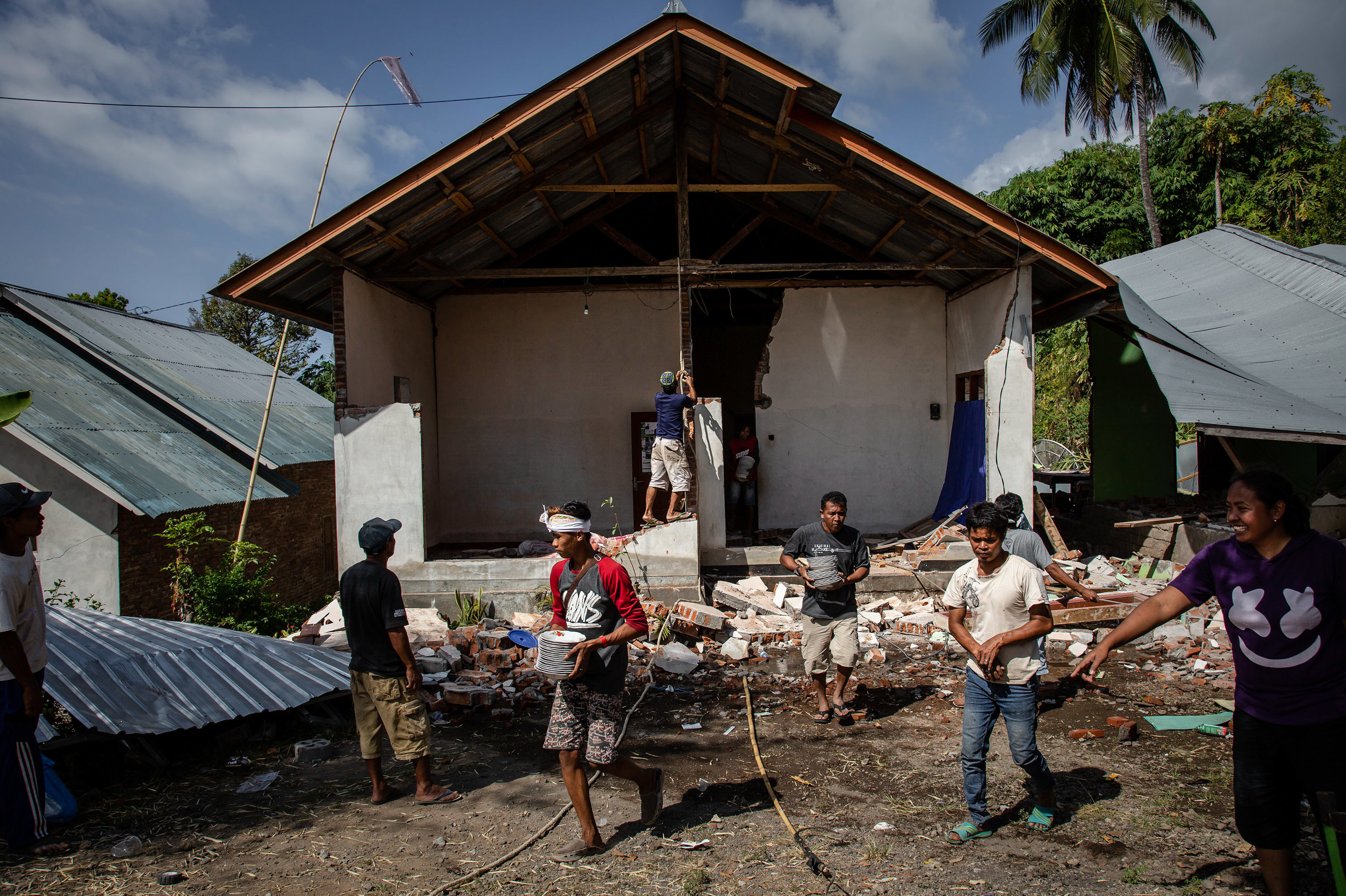 Another strong earthquake hits Indonesia's Lombok Island