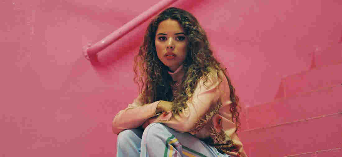 Slingshot artist Nilufer Yanya