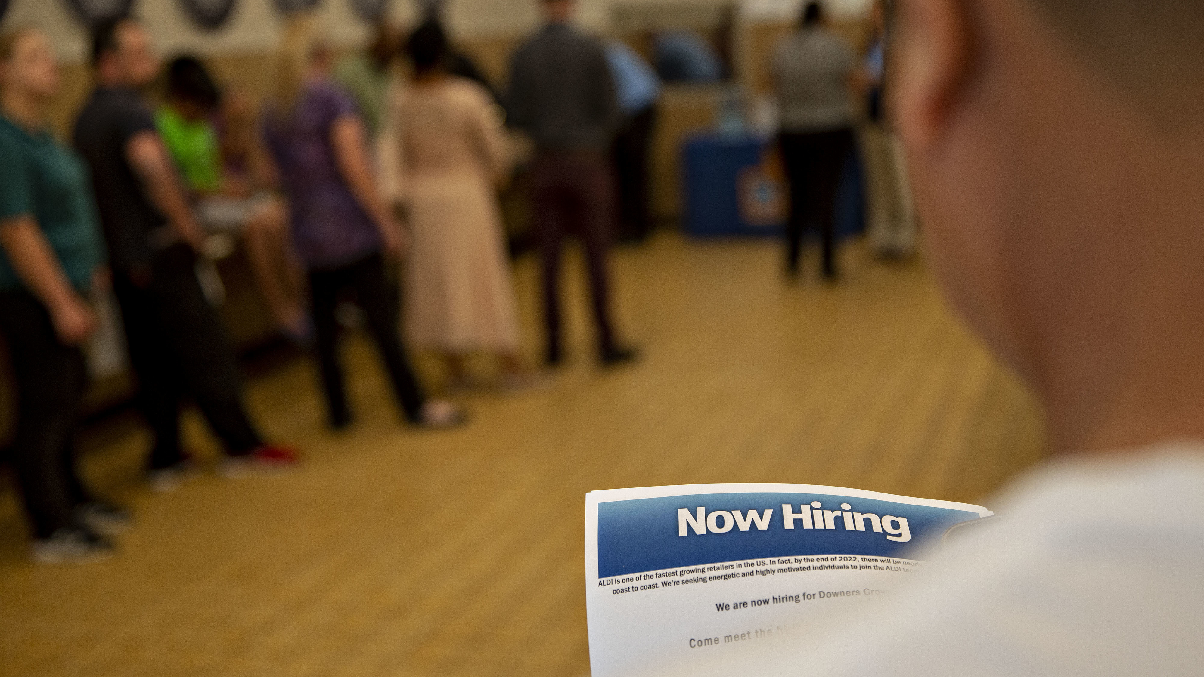 august jobs report economy adds 201 000 jobs 3 9 percent wbur jobs