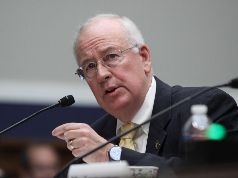 Then Baylor University President Ken Starr testifies at the House Committee on Education and Workforce on college athletes forming unions, on May 8, 2014, on Capitol Hill in Washington. (Lauren Victoria Burke/AP)