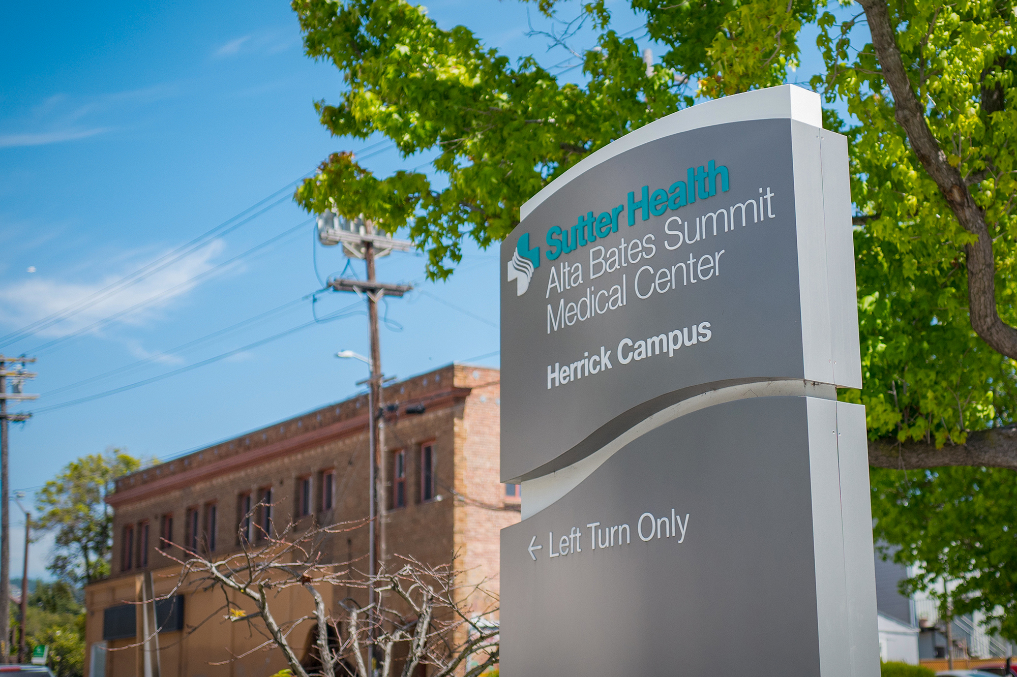 Sutter Health Alta Bates Summit Medical Center, in Oakland, Calif. is one of hundreds of hospitals serving poor patients that will get some reprieve from Medicare's readmissions penalties. (Smith Collection/Gado/Getty Images)