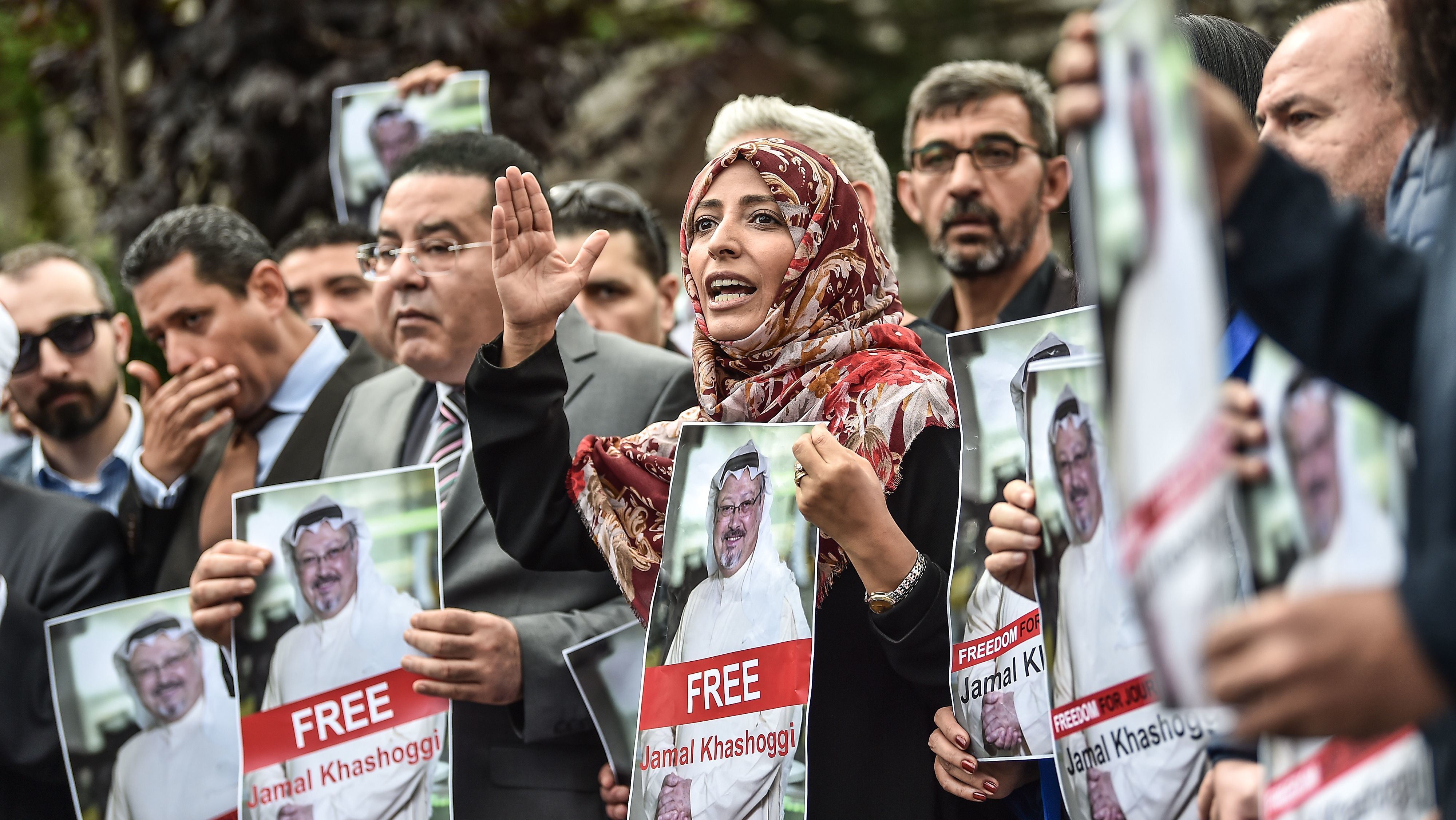 Yemeni Nobel Peace Prize laureate Tawakkol Karman (center) joins a demonstration outside the Saudi consulate in Istanbul earlier earlier this month.