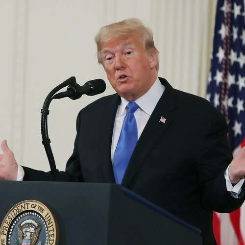 Scorecard: Το Trump δηλώνει τη «Μεγάλη Νίκη», αλλά 34 από τους υποψηφίους του έχασε