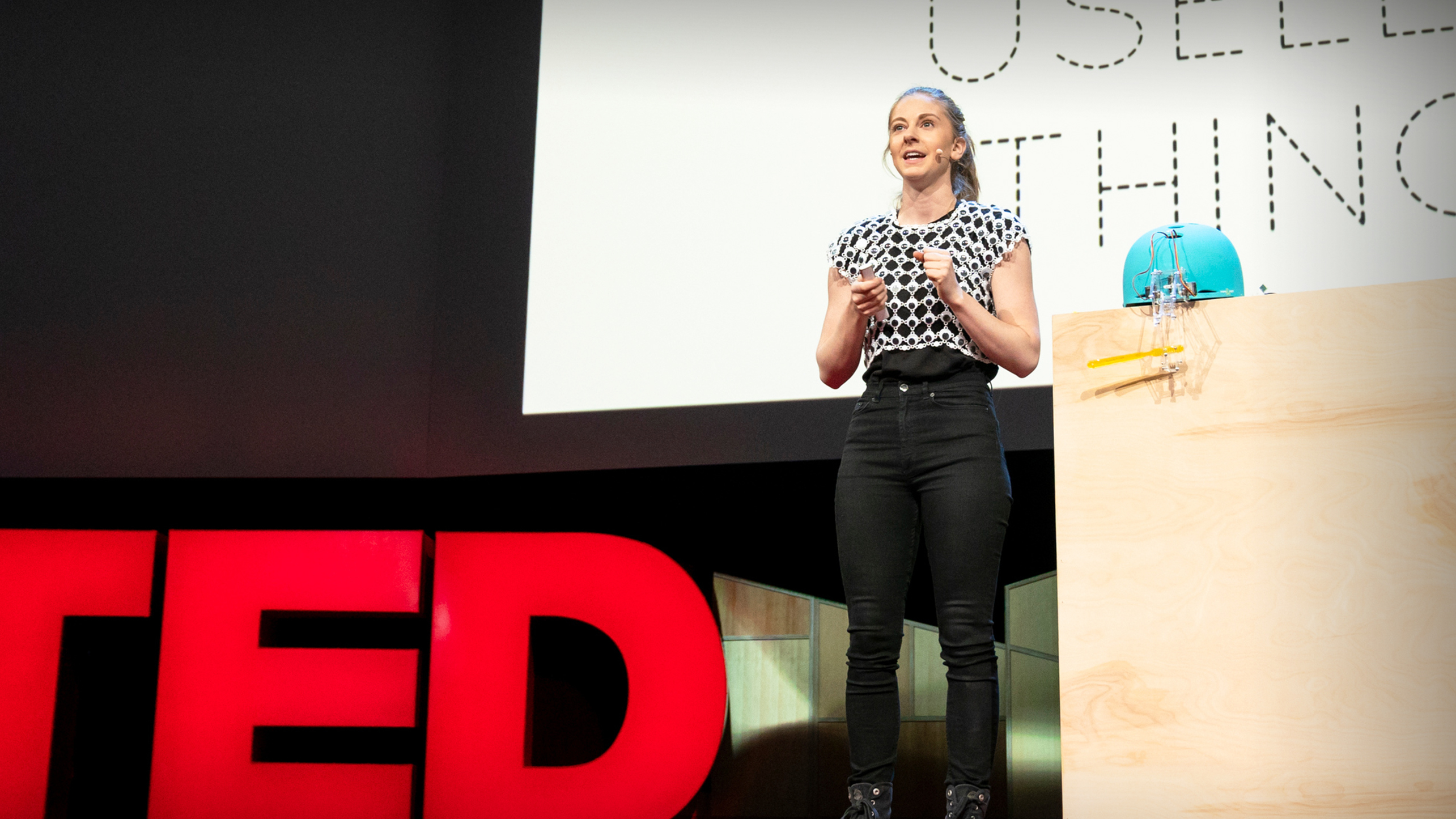 Simone Giertz on the TED stage.