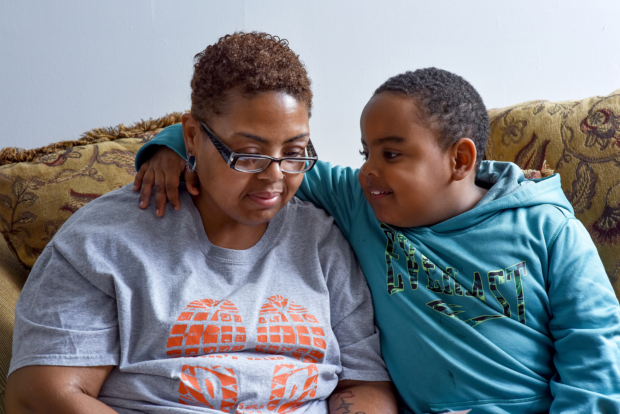 Shereese Hickson was diagnosed with multiple sclerosis in 2012 and is unable to work. She supports herself and her son, Isaiah, on $770 a month. (Shane Wynn for KHN)