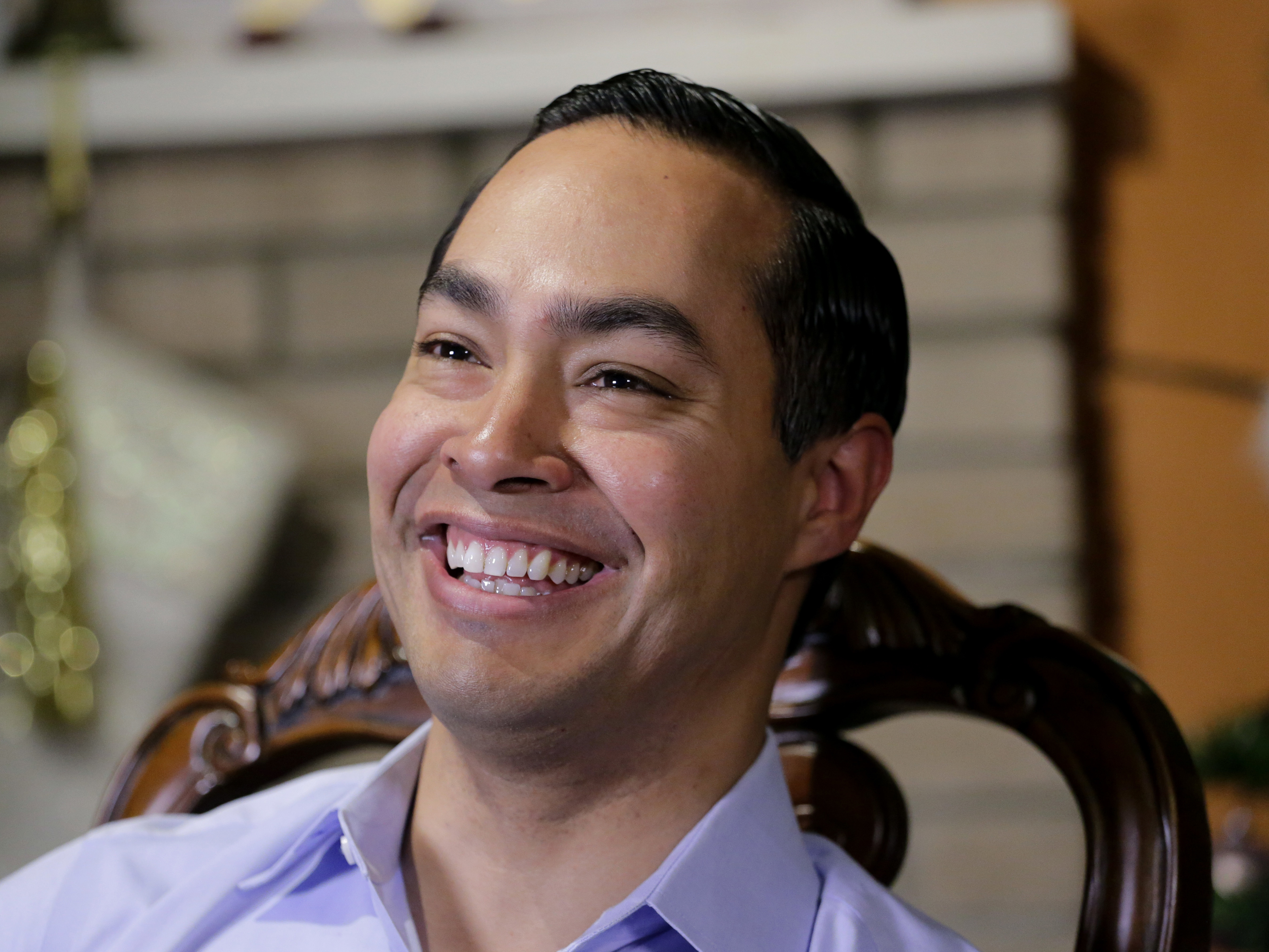 Former HUD Secretary Julián Castro Launches Presidential Campaign ...