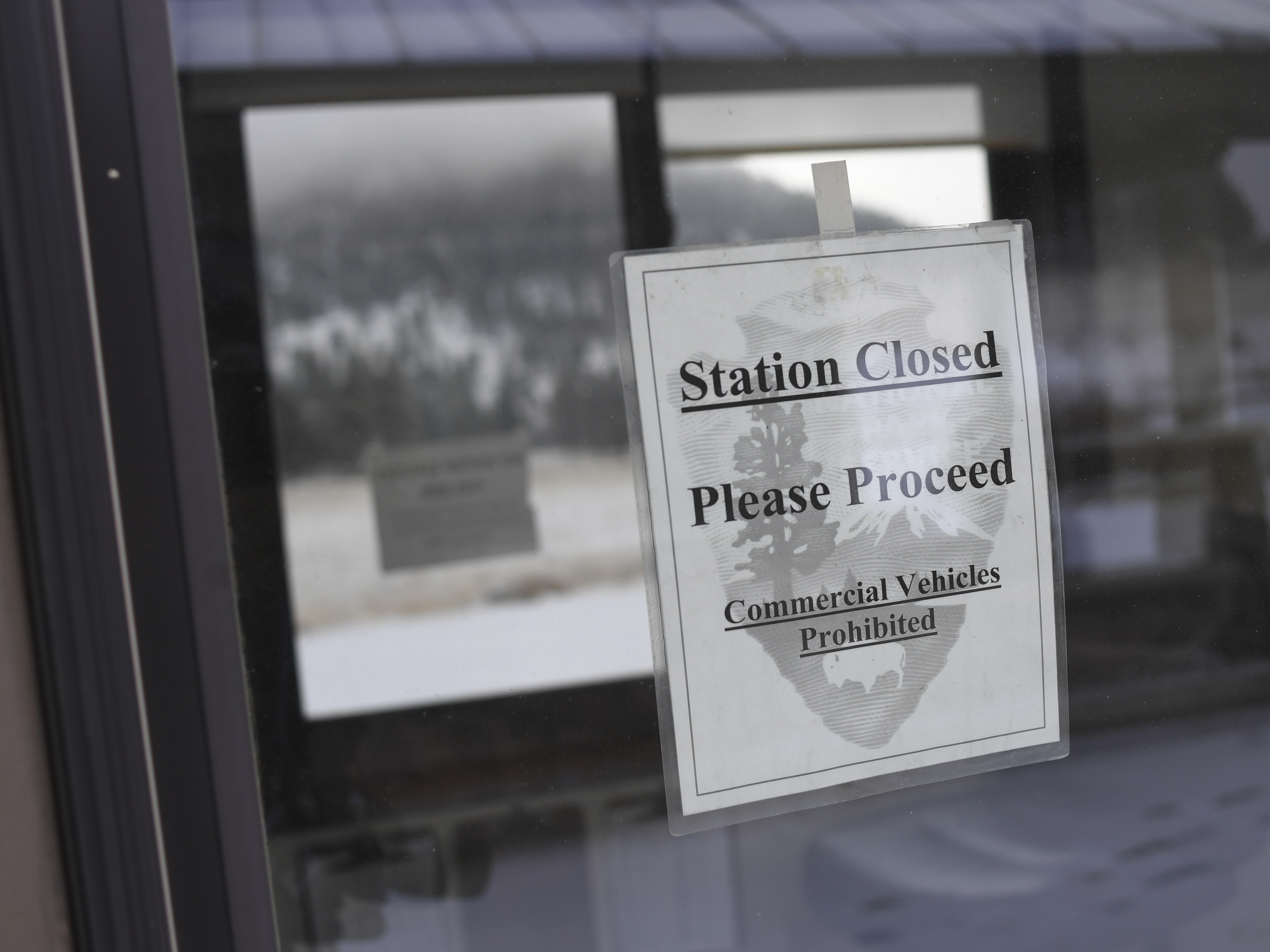 A pay station at Rocky Mountain National Park is closed on Thursday in Estes Park, Colo. Many parks remain open but unstaffed during the partial shutdown of the federal government. (Denver Post via Getty Images)