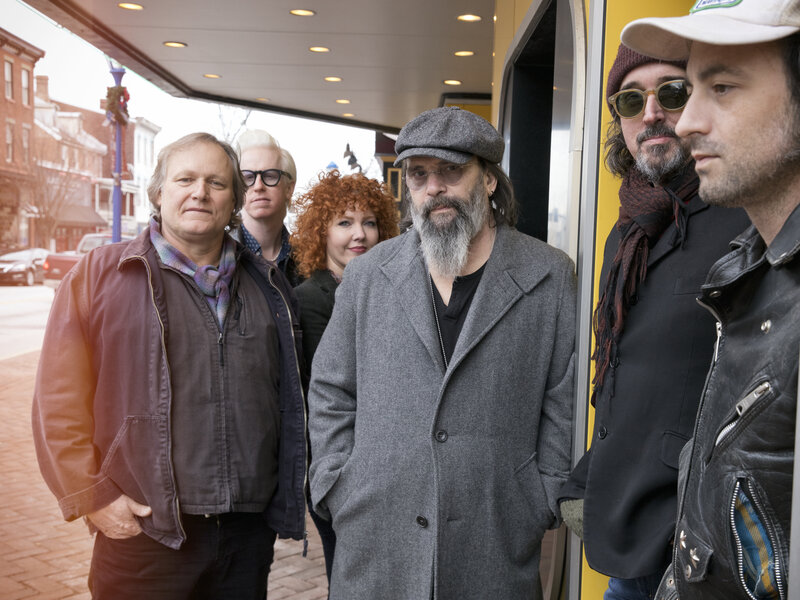 Steve Earle Sings To His Hero, Guy 