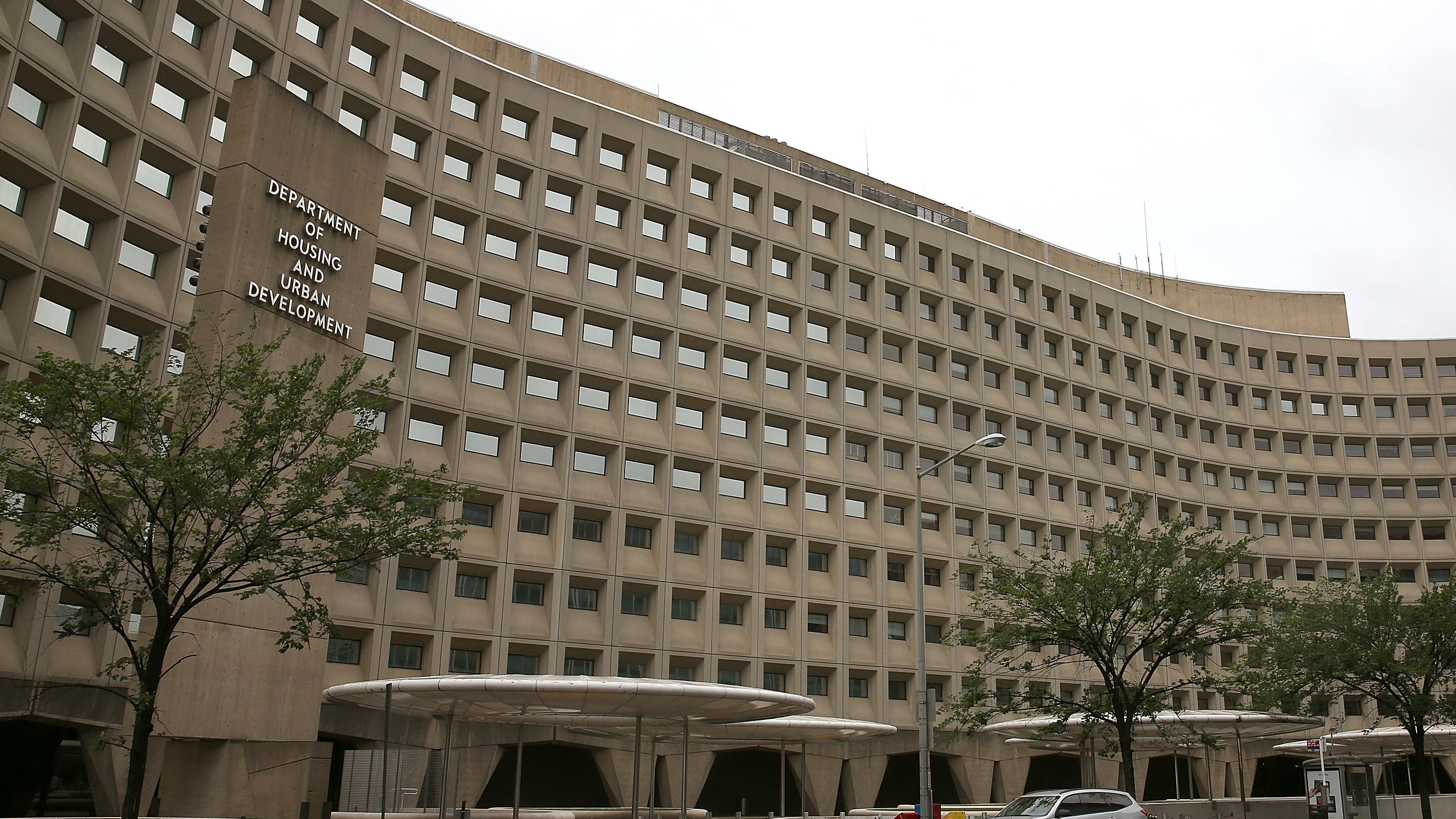 Image for Thousands Face Threat Of Eviction After HUD Contracts Expire Due To Shutdown Article