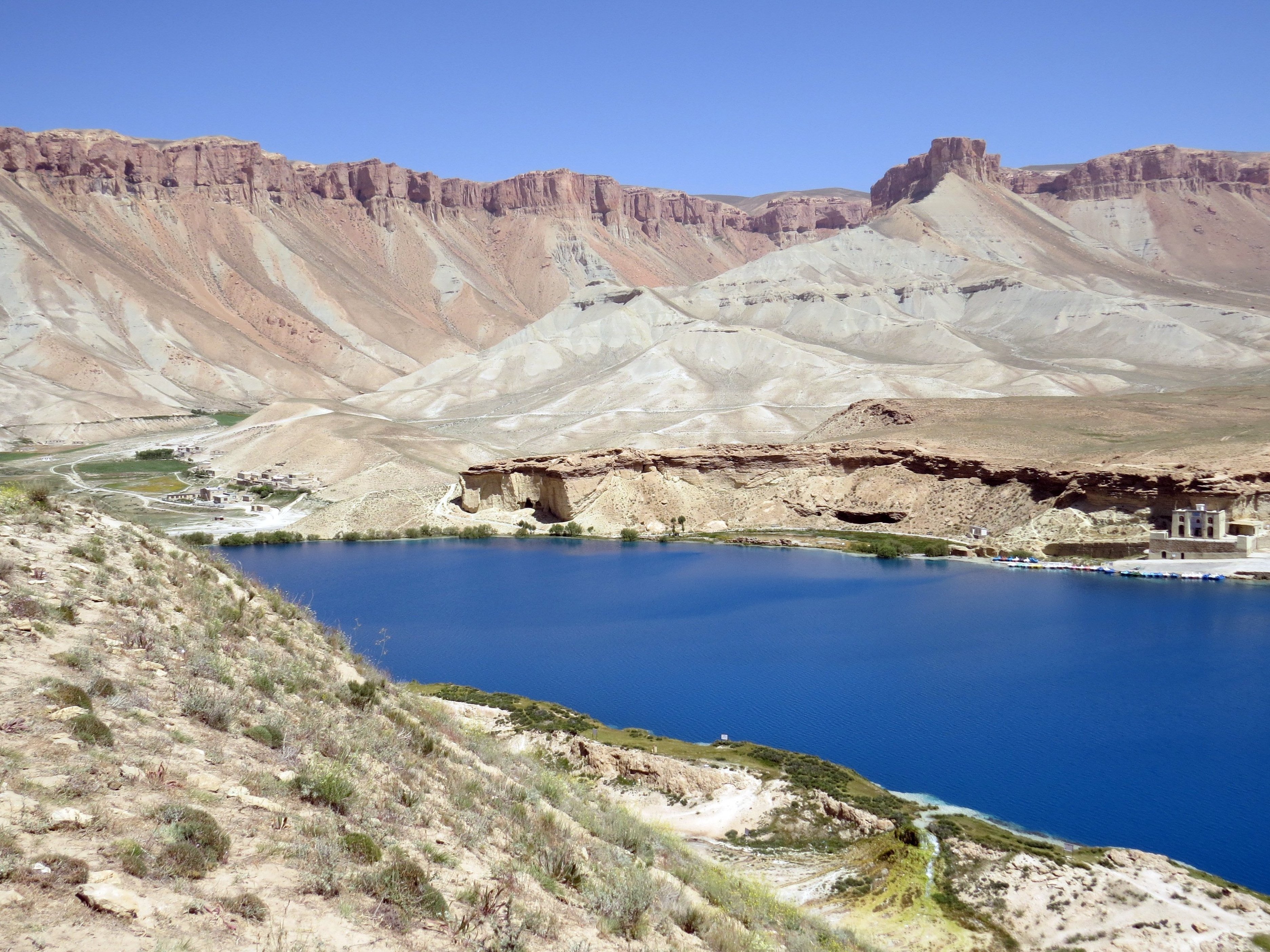 Band-e Haibat lake at Band-e Amir National Park. (MCT via Getty Images)