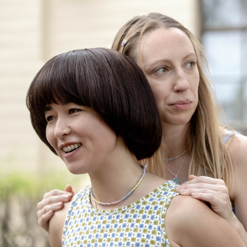 Pen15 Creators Maya Erskine And Anna Konkle Return To Middle