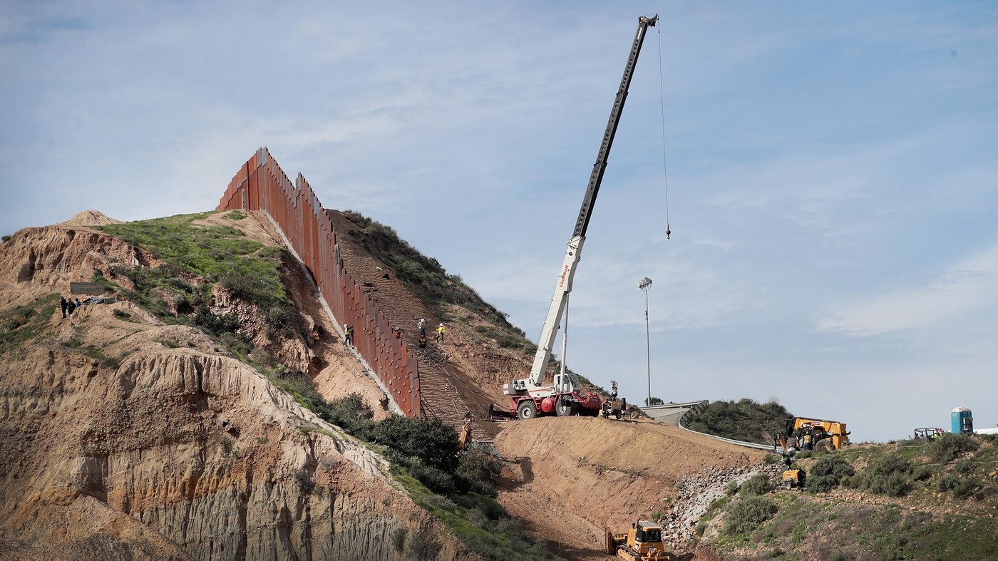 If Trump Declares An Emergency To Build The Wall, Congress Can Block Him