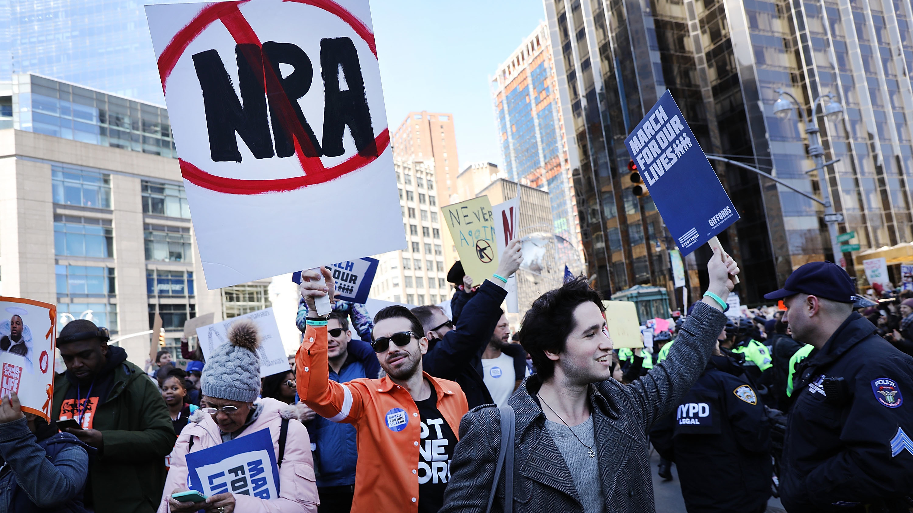 Thousands of people participate in the March for Our Lives protest in New York City in March 2018. (Getty Images)