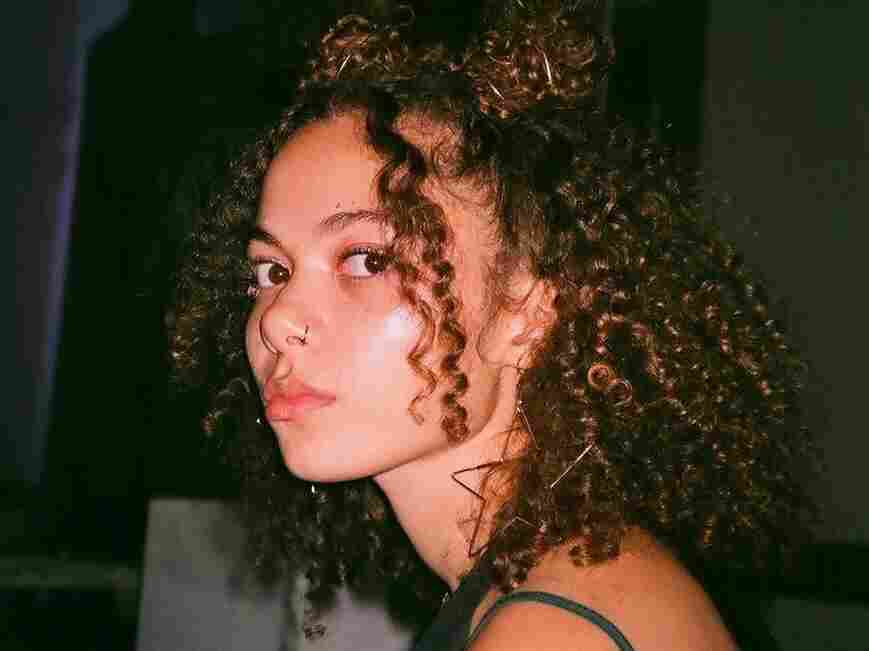 Isa Reyes will perform at SXSW 2019.