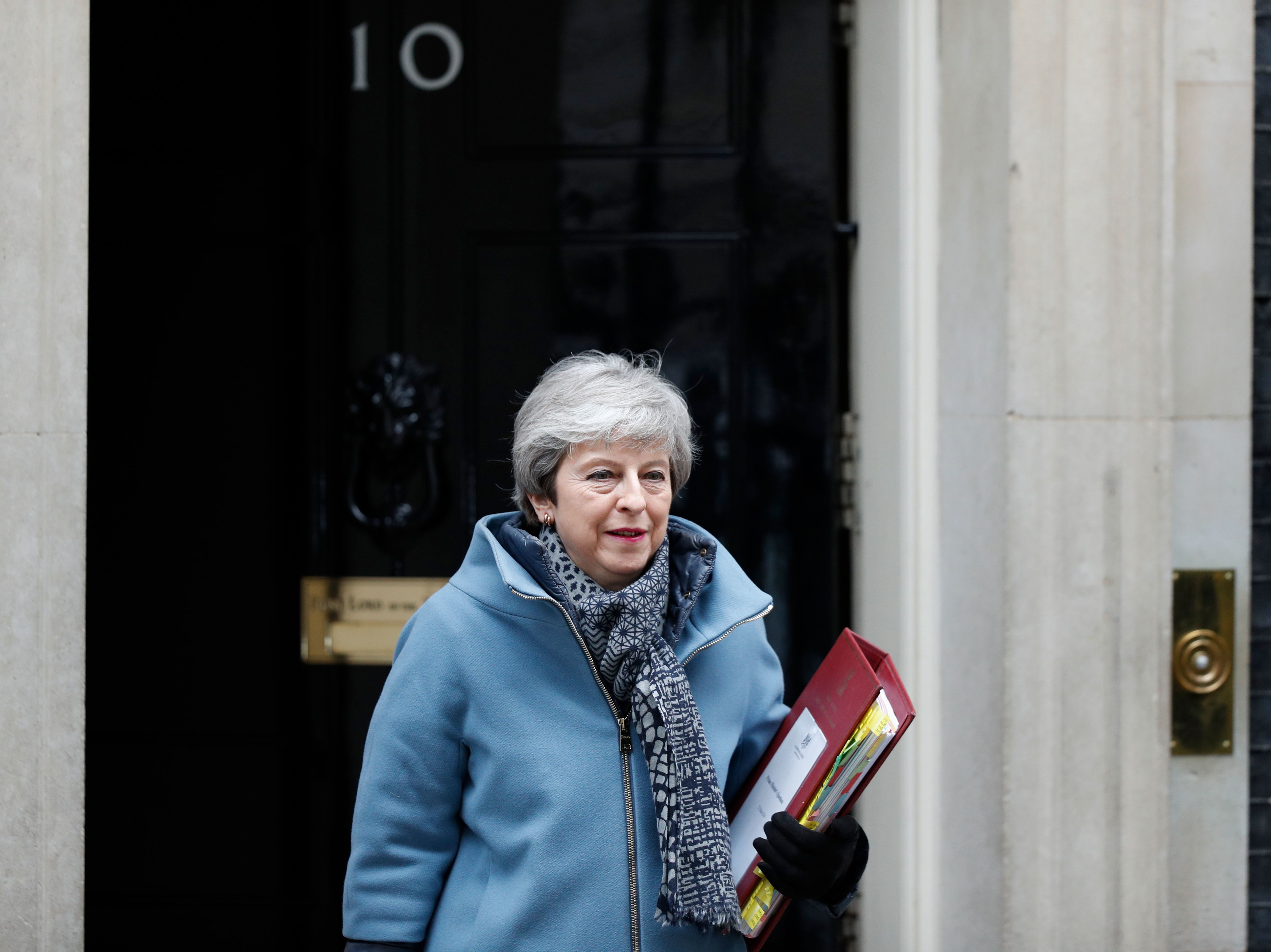 May's offer to quit fails to break Britain's Brexit stalemate