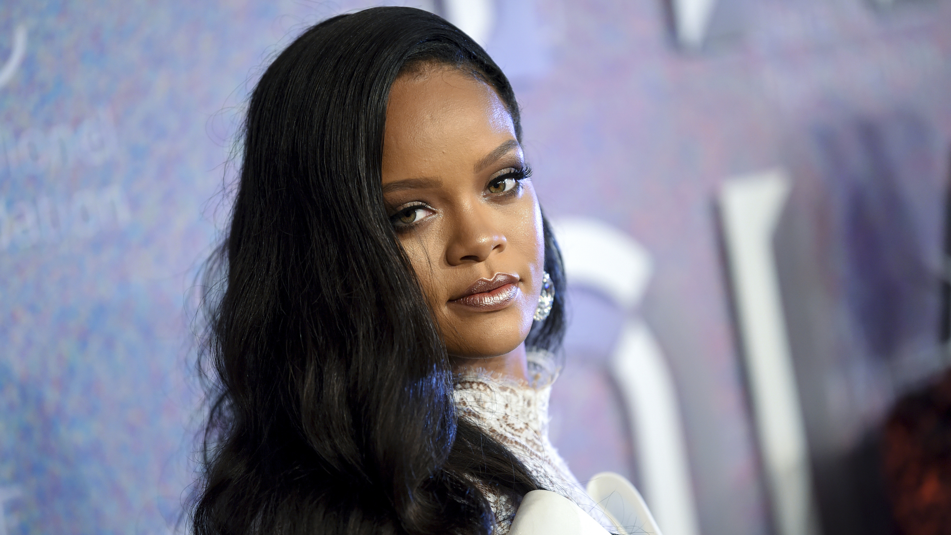 Rihanna is partnering with LVMH Moët Hennessy Louis Vuitton to launch a new fashion label, the artist announced on Friday.