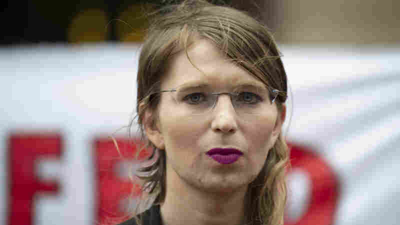 Chelsea Manning Sent Back To Jail For Refusing To Testify Before Grand Jury