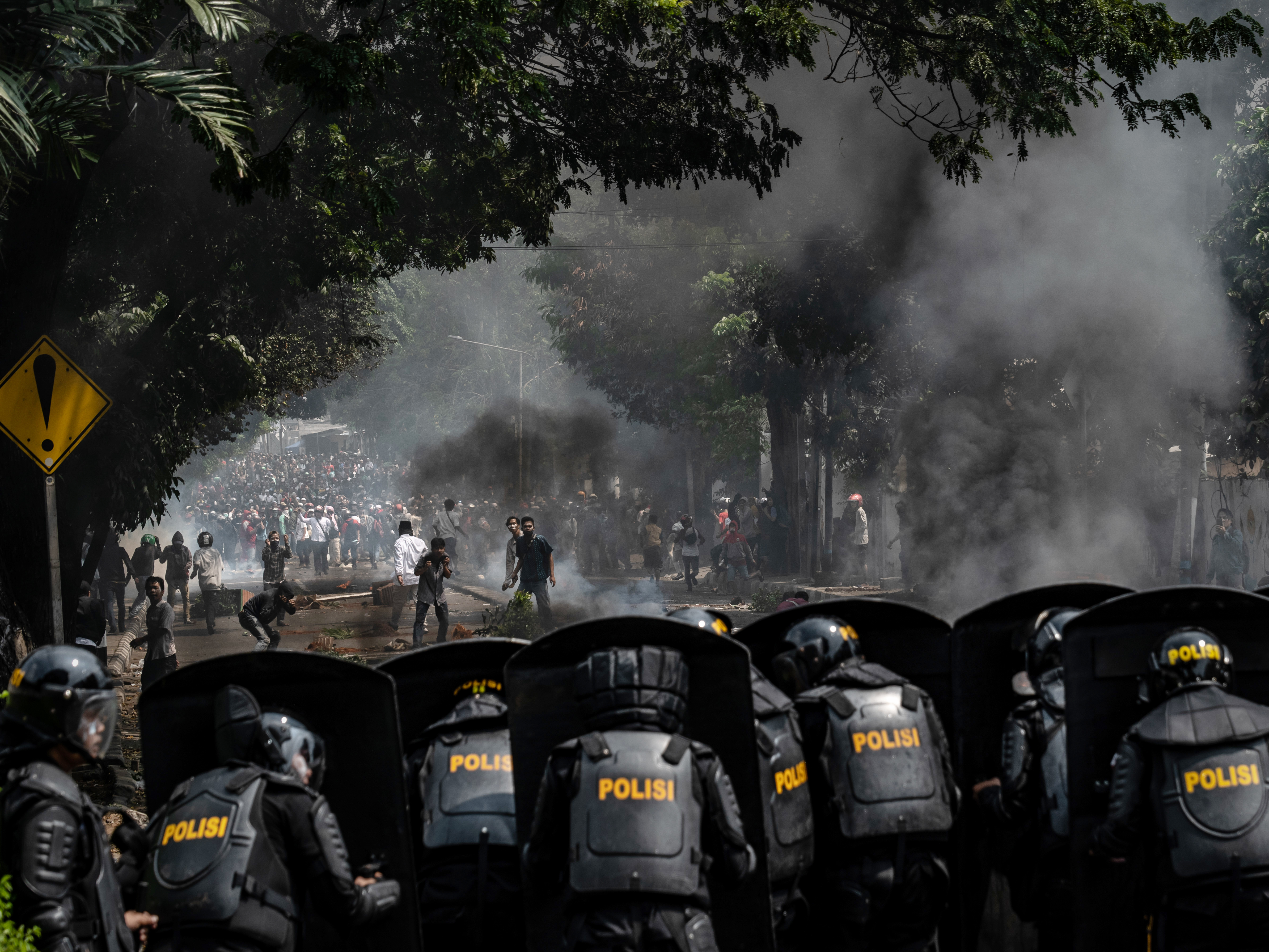 6 Die In Jakarta Riots After President Joko Widodo's Election Win Is ...