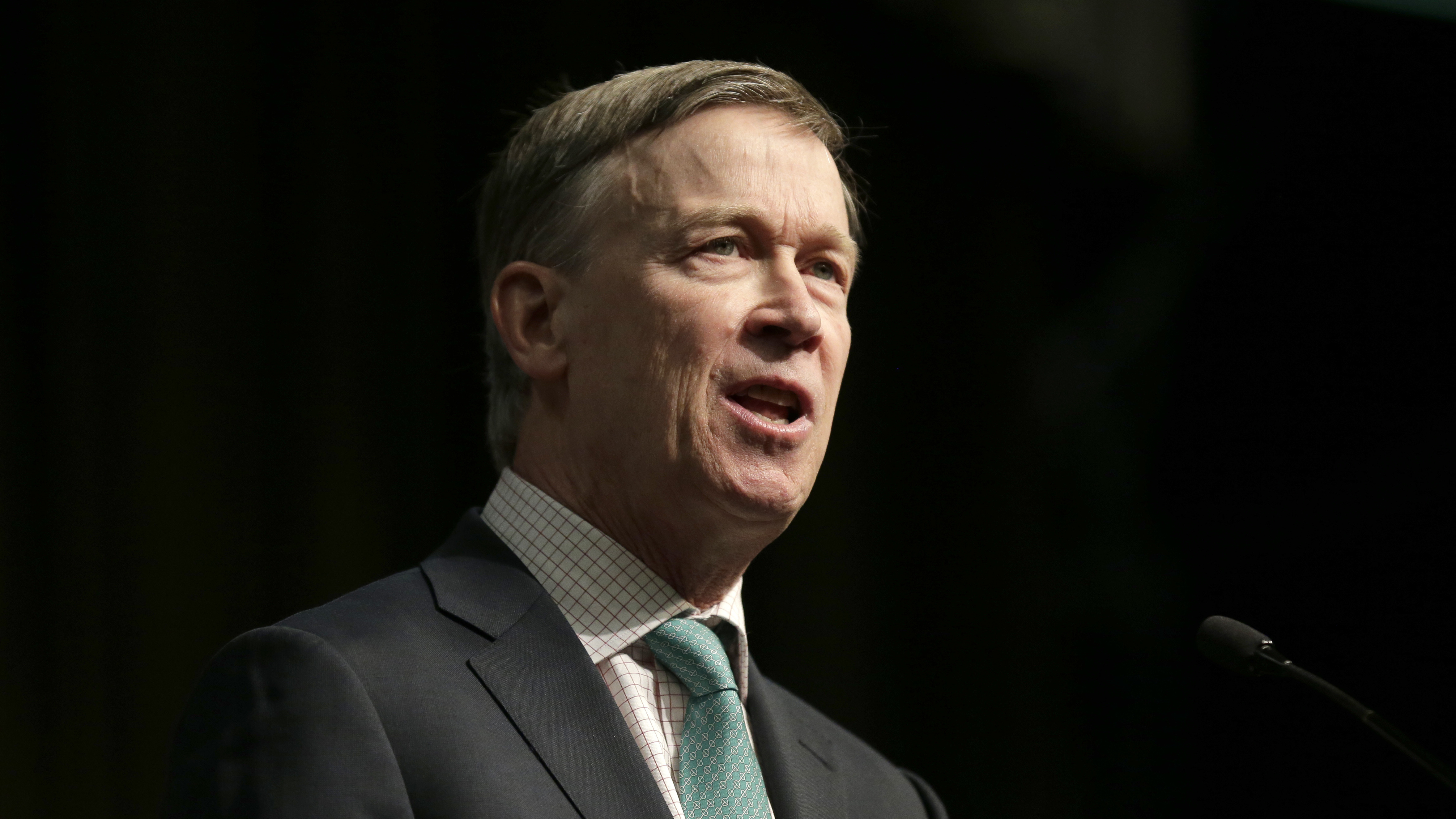 Democratic presidential candidate and former Colorado Gov. John Hickenlooper says Democrats need to focus on "kitchen table issues" like jobs in order to beat President Trump in 2020.