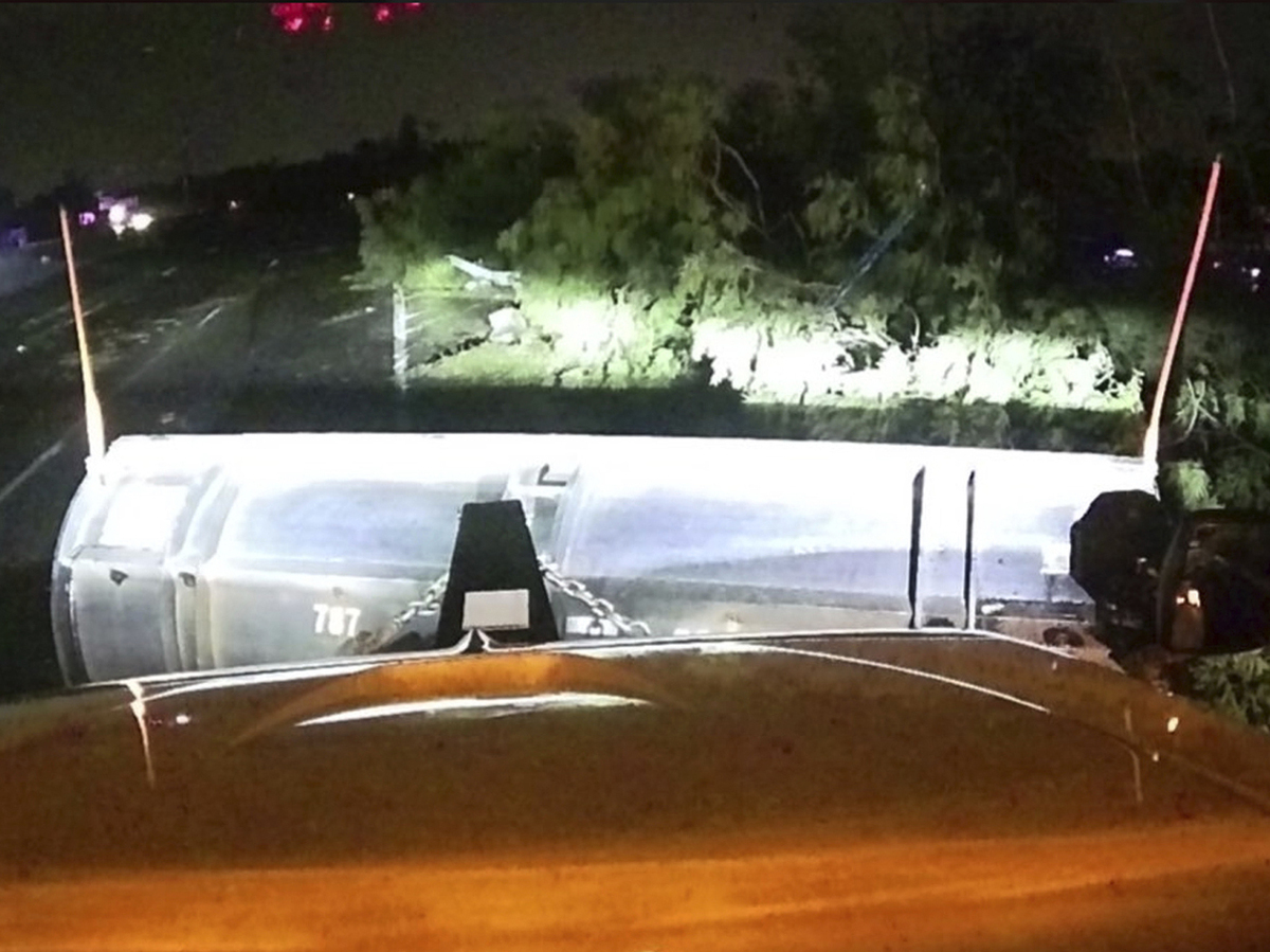 Tornadoes Reported In Dayton, Ohio And Surrounding Area Warning To