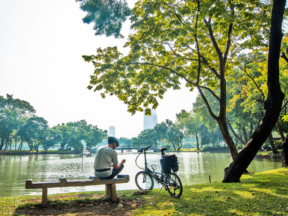 Well-kept parks, clean air and water, safe and friendly neighborhoods: these and many other factors outside our control contribute to health. (WIN-Initiative/Getty Images/WIN-Initiative RM)