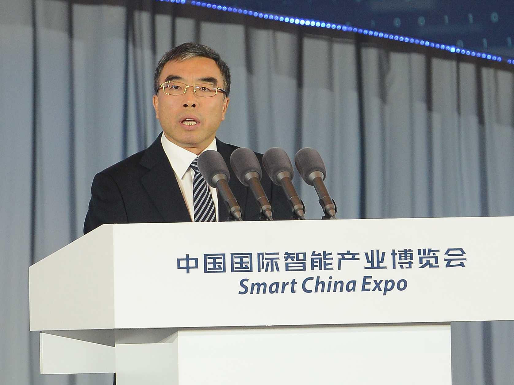 Huawei Chairman Willing To Sign A 'No-Spy' Deal With The United States