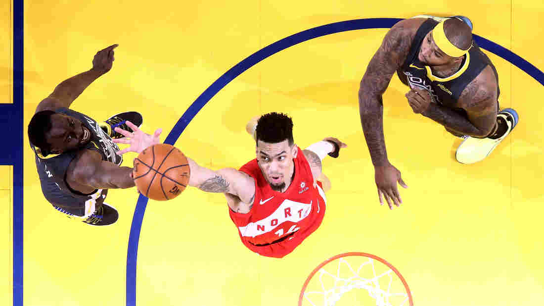 OAKLAND, CALIFORNIA - JUNE 07: Danny Green #14 of the Toronto Raptors is fouled by Draymond Green #23 of the Golden State Warriors during Game Four of the 2019 NBA (Photo by Ezra Shaw/Getty Images)