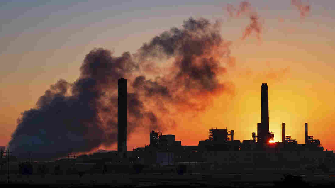 Trump's EPA Rolls Back Coal Restrictions Trump's EPA Rolls Back Coal Restrictions