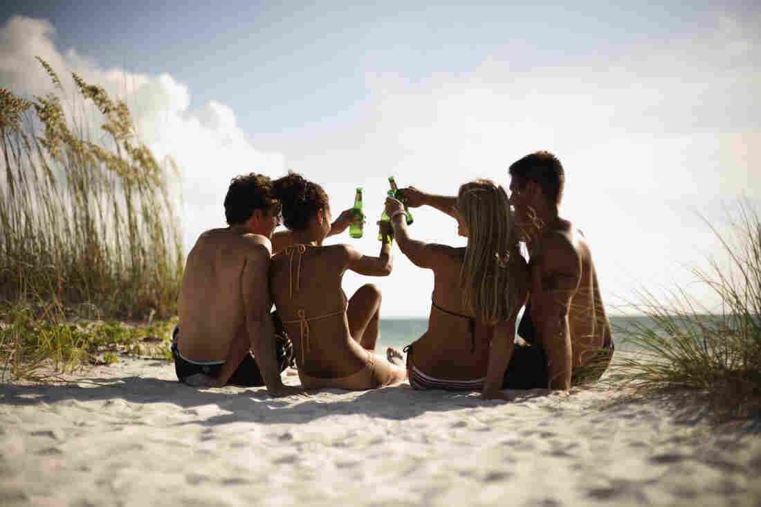 Drinking alcohol is linked to an increased risk of skin cancer. Part of the risk may be explained by the direct effect that alcohol has on antioxidant levels in the skin, which can hasten a sunburn.