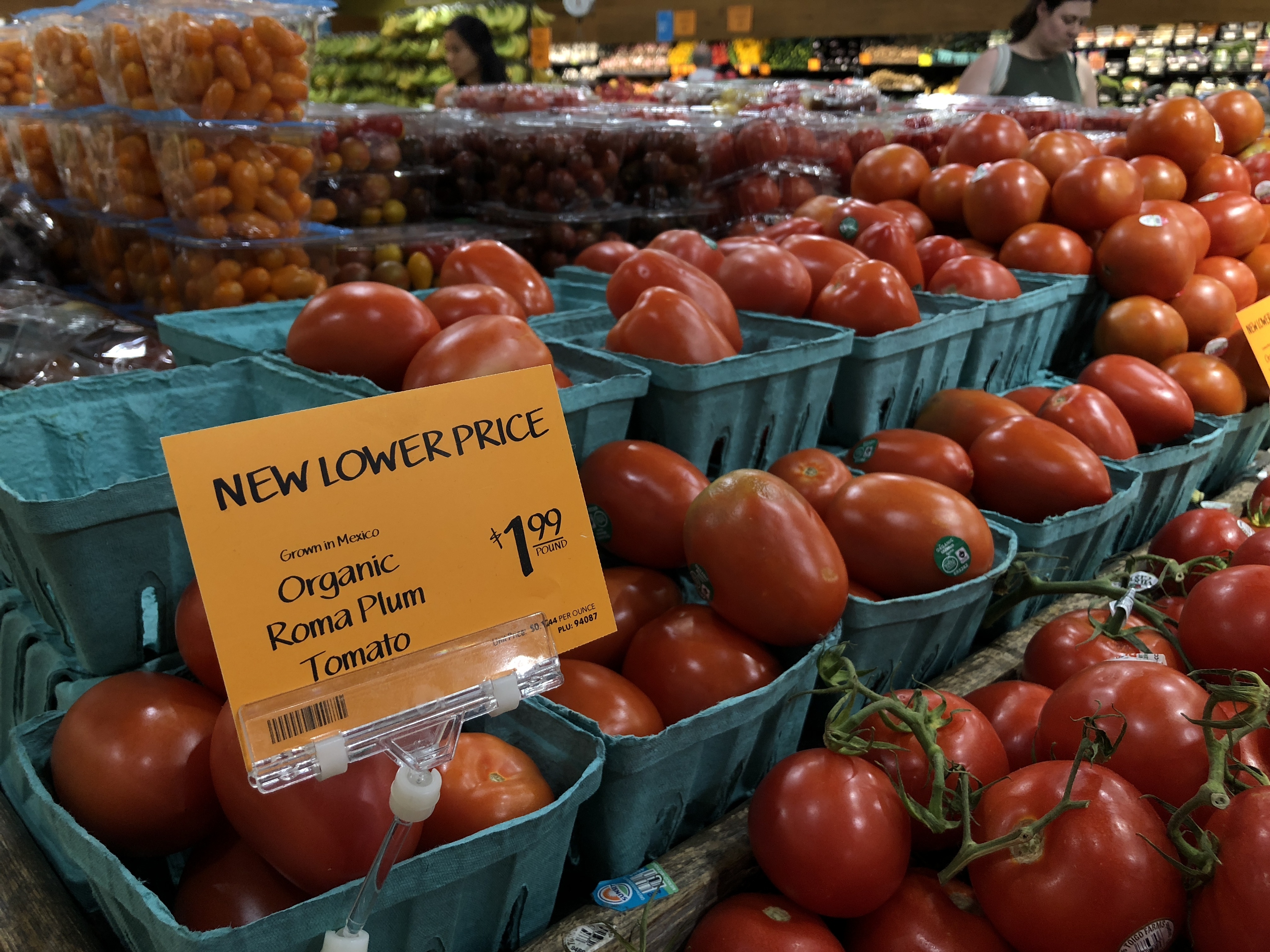A group representing importers said it was gratified that the Trump administration is lifting the tariffs on Mexican tomatoes. But it cautioned that beefed-up inspections could act as another barrier to free trade.