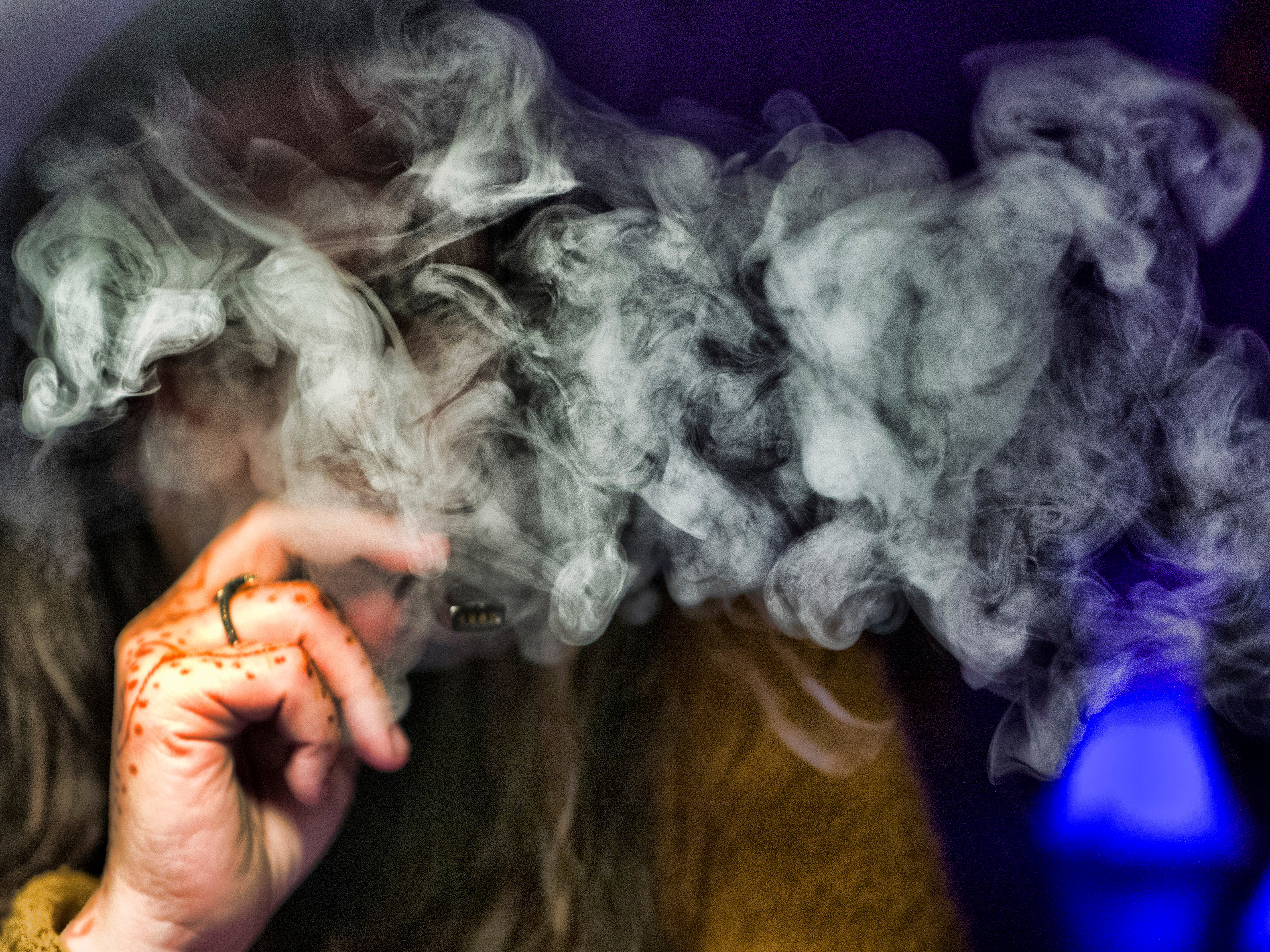 Two are hospitalized with vaping-related lung injuries in Stanislaus County | Modesto Bee