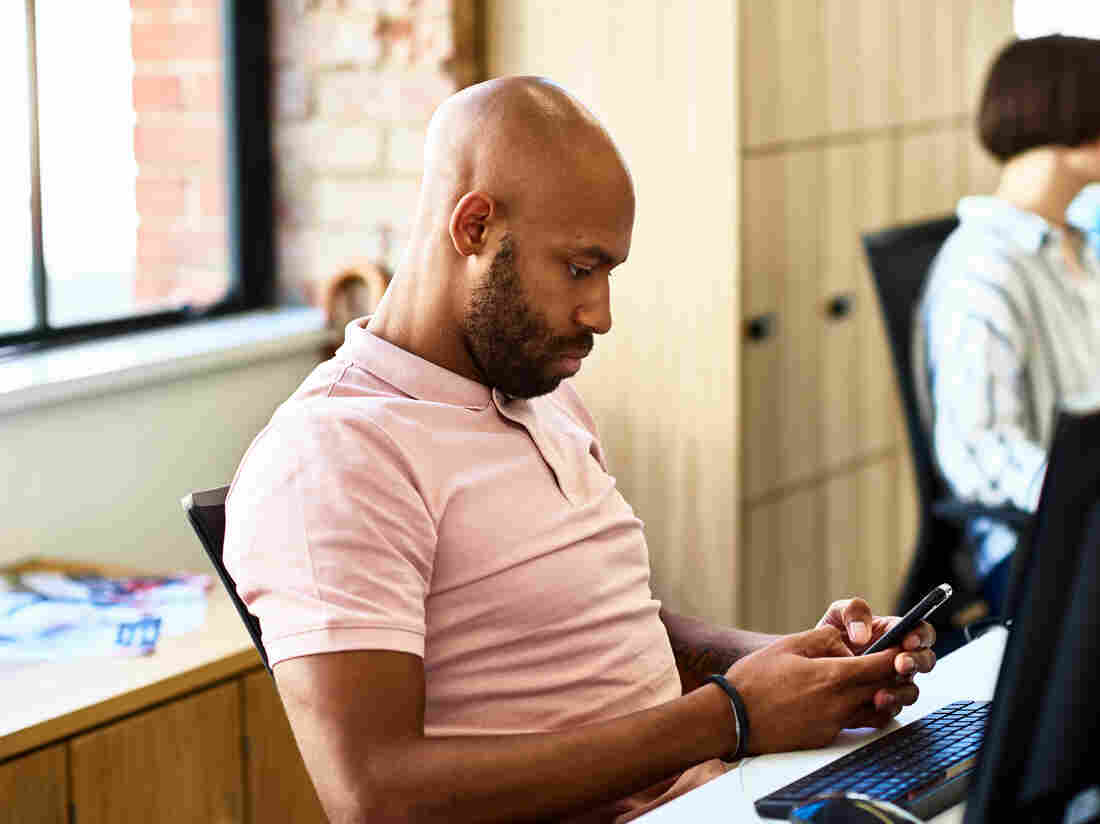 The mere presence of your smartphone can sap your attention.
