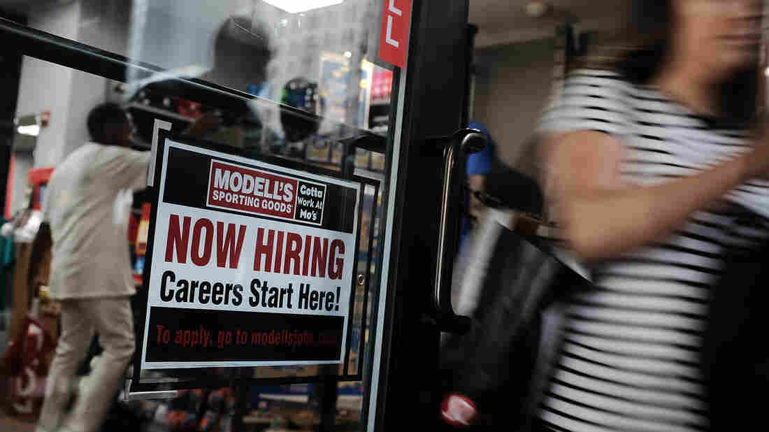 NEW YORK, NY - JUNE 01: A store advertises that they are hiring in lower Manhattan on June 1, 2018 in New York, New York. (Photo by Spencer Platt/Getty Images)