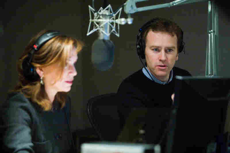 Steve Inskeep and Renee Montagne in-studio behind the mic, 2007.