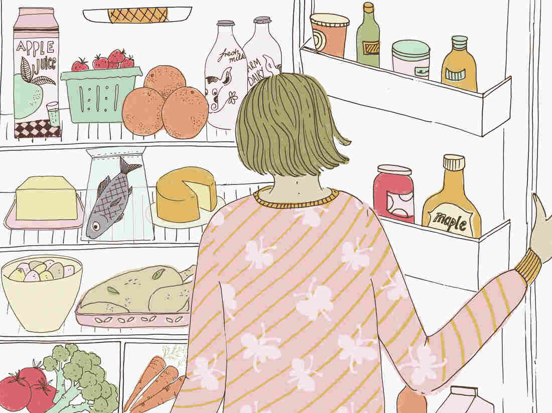 One of the main principles of intuitive eating is to listen to your body's cues and eat when you're hungry.